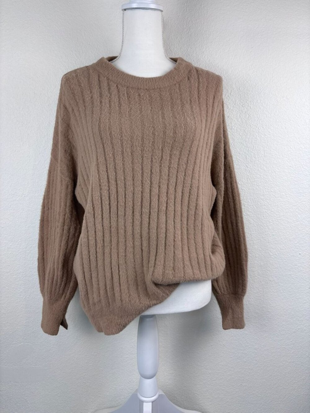 Aerie XS brown buttercream‎ crew oversized pullover sweater knit casual lounge